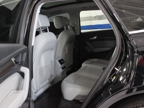 Used 2023 Audi Q5 2.0T Premium image 33