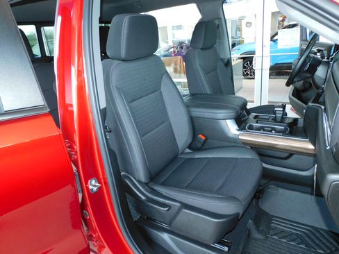 Used 2024 Chevrolet Silverado 1500 LT Z71 image 26