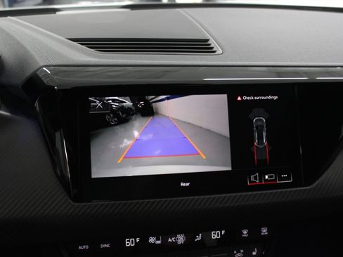 Used 2023 Audi e-tron GT Premium Plus image 30