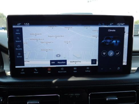 Used 2022 Lincoln Nautilus FWD image 17