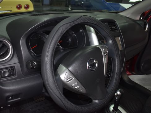 Used 2019 Nissan Versa SV FWD image 15