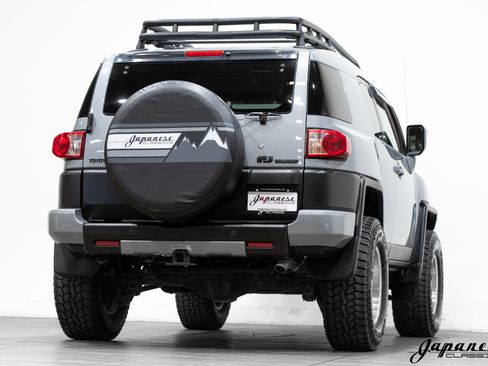 Used 2007 Toyota FJ Cruiser 4WD image 9