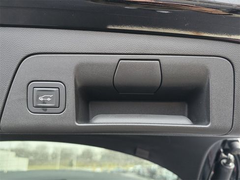 New 2025 Buick Envision Sport Touring image 30