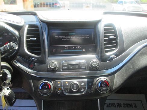 Used 2016 Chevrolet Impala LT image 4