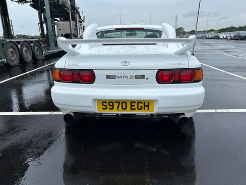 Used 1998 Toyota MR2 image 4
