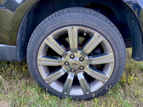 Used 2010 Land Rover Range Rover Sport Supercharged AWD/4WD image 50