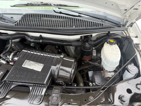 Used 2013 Chevrolet Express 3500 UNAVAIL RWD image 16