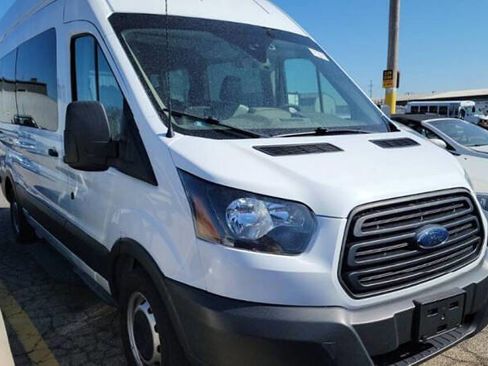 Used 2019 Ford Transit 350 XL image 2