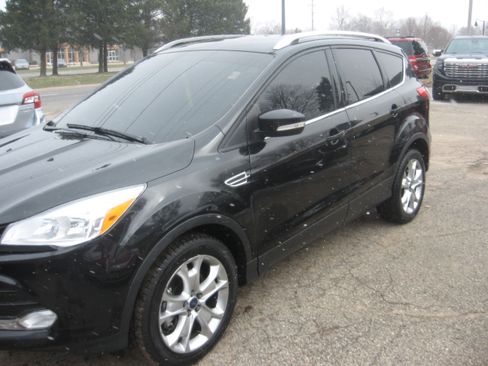 Used 2014 Ford Escape Titanium image 1