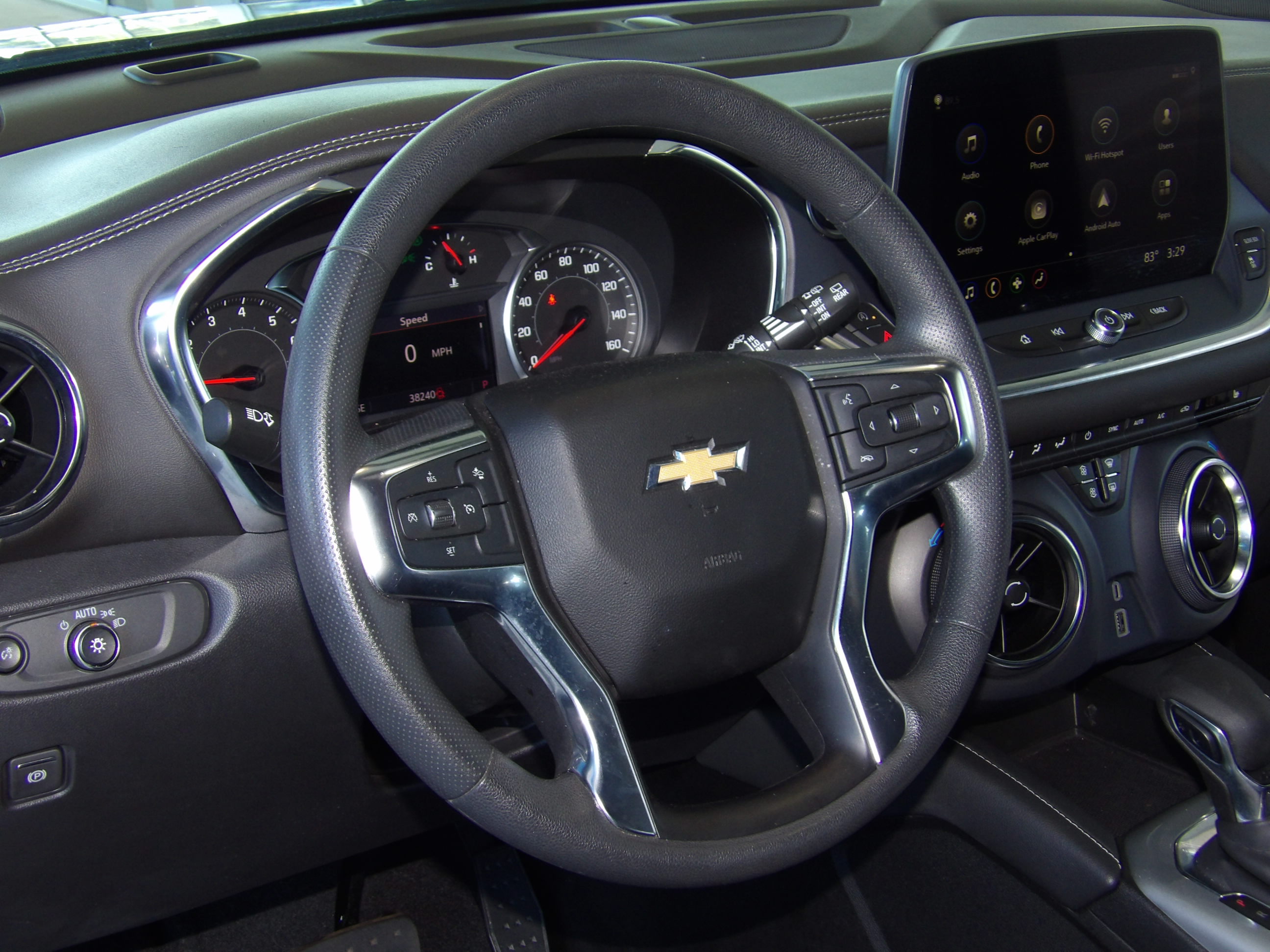 Used 2025 Chevrolet Blazer FWD LT w/ 2LT image 13