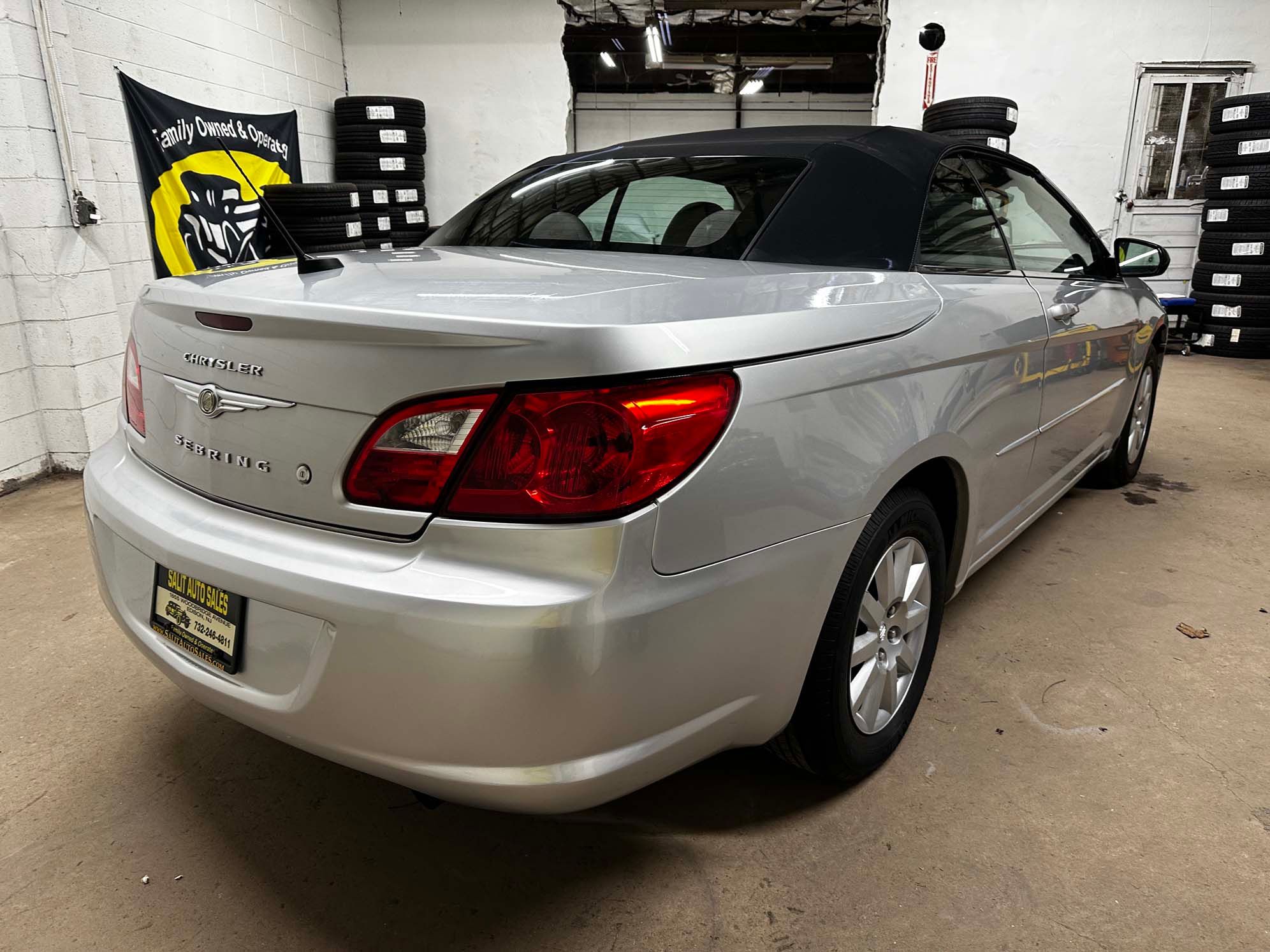 Used 2009 Chrysler Sebring LX FWD image 42