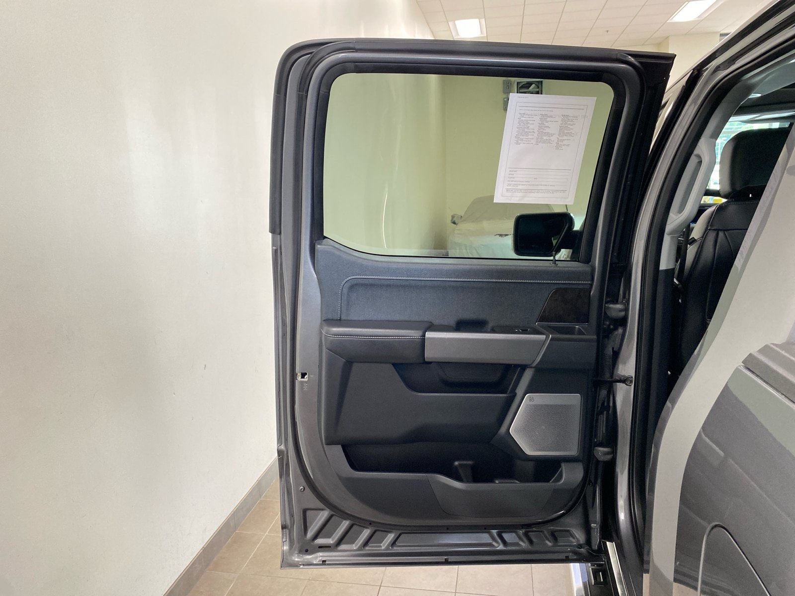 Certified 2023 Ford F150 Lariat AWD/4WD image 8
