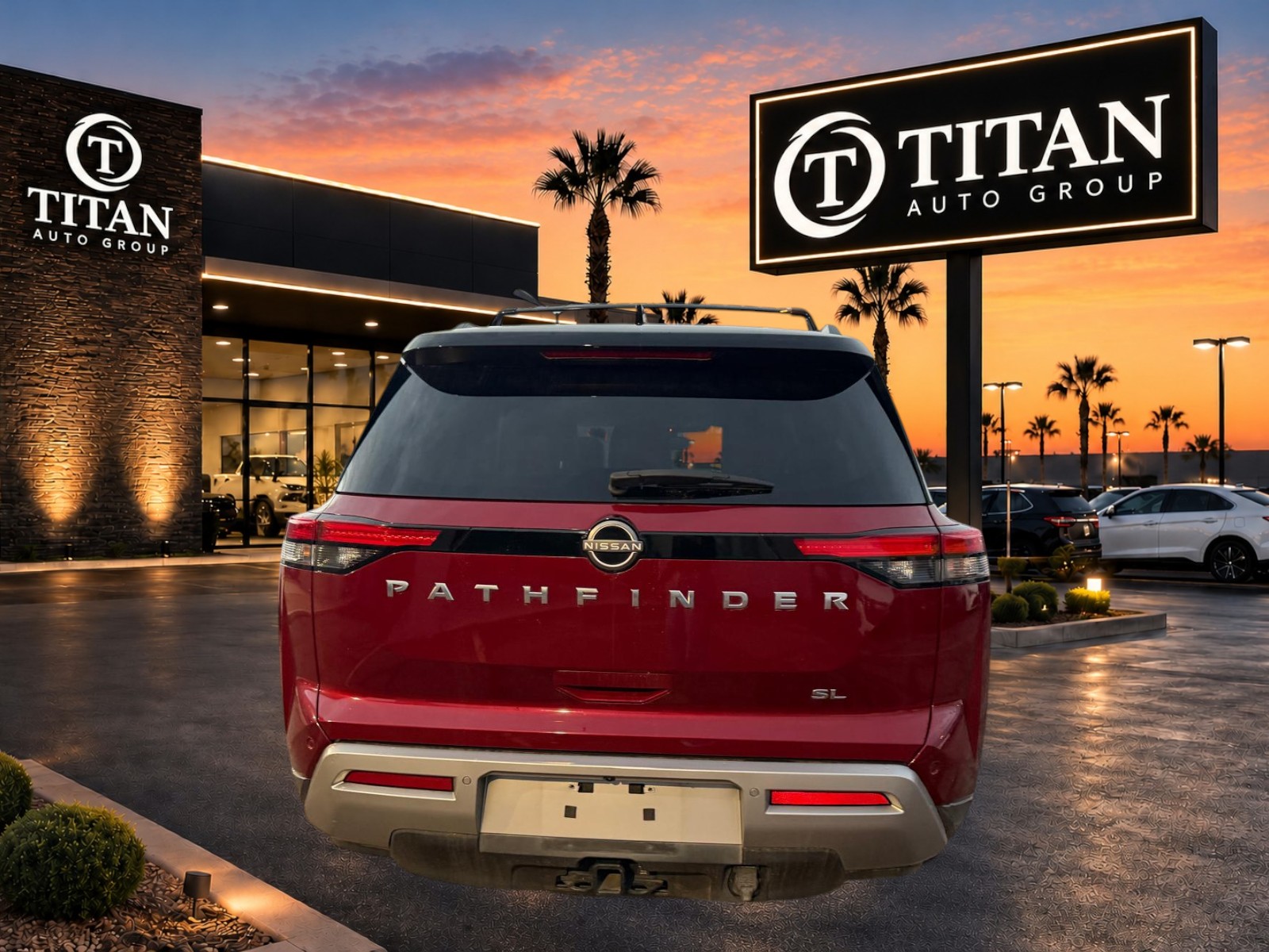 Used 2022 Nissan Pathfinder FWD SL image 3