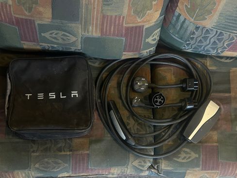 Used 2018 Tesla Model S 75D image 34