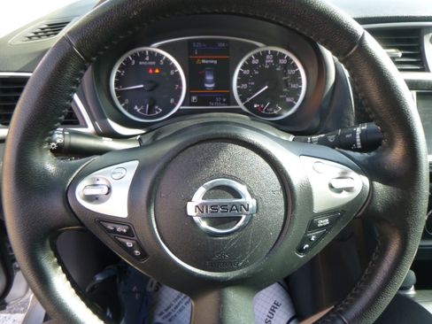 Used 2019 Nissan Sentra SV FWD image 22