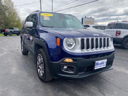 Used 2017 Jeep Renegade 4WD Limited image 4