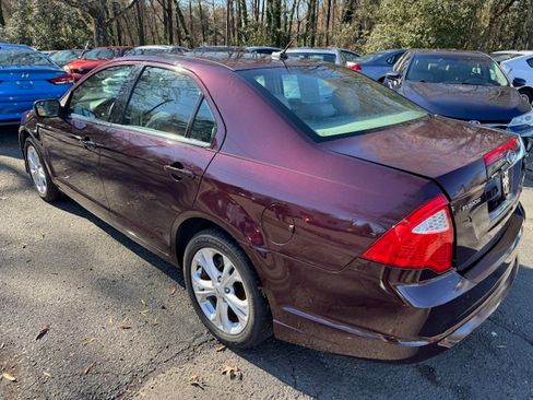 Used 2012 Ford Fusion SE image 2
