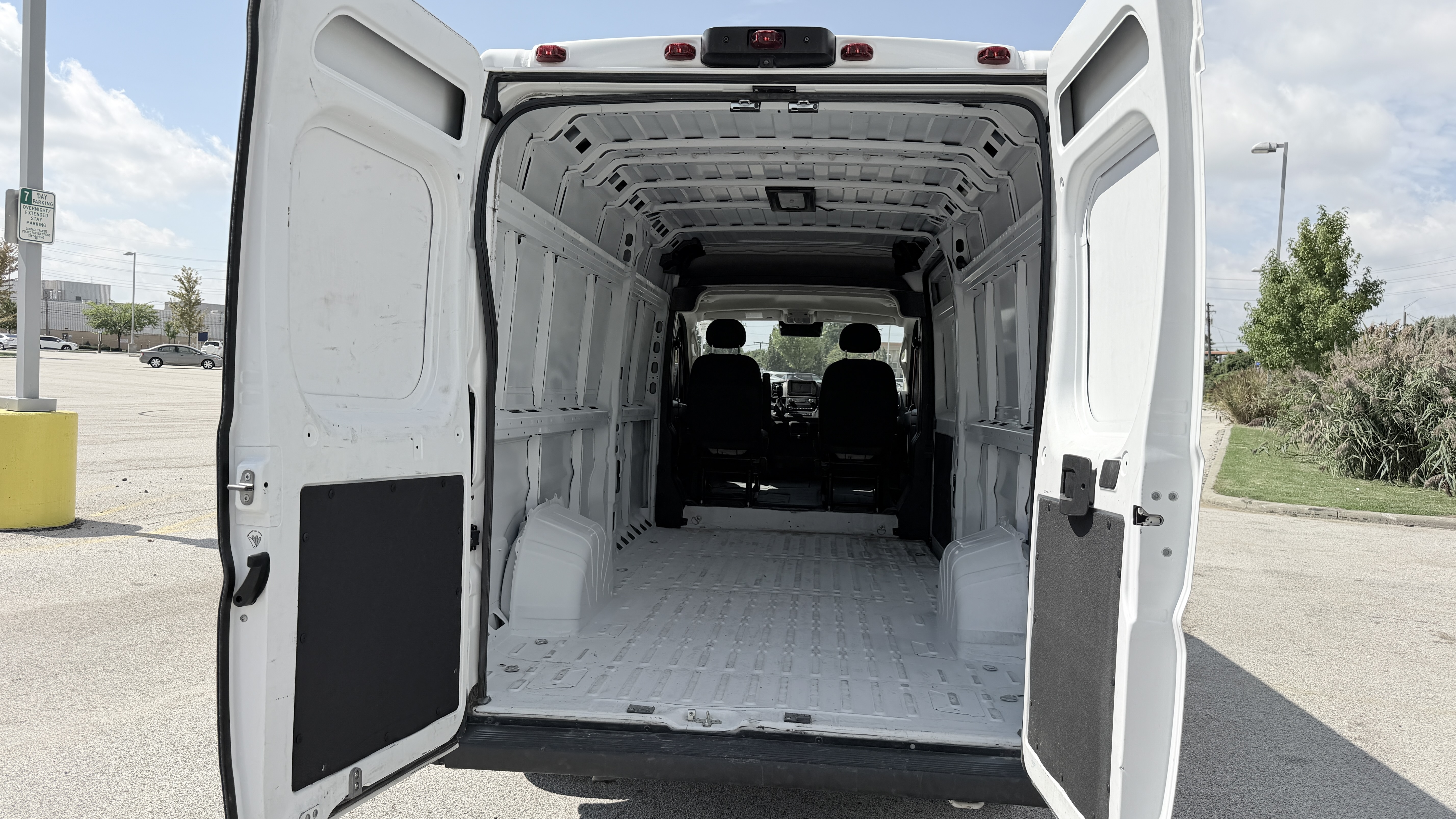 Used 2023 RAM ProMaster 3500 159 High Roof Extended FWD image 9
