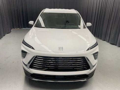 New 2026 Buick Enclave Preferred image 2