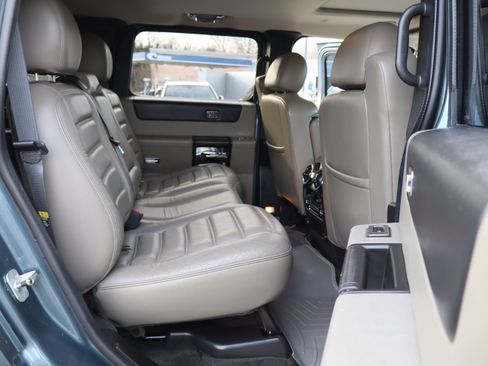 Used 2005 HUMMER H2 Adventure image 16