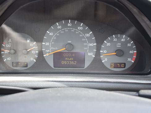 Used 2001 Mercedes-Benz CLK 430 image 70