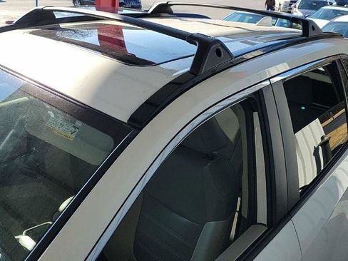 Used 2020 Toyota RAV4 XLE Premium image 5