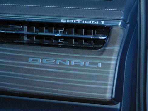 Used 2024 GMC Sierra EV Denali image 22