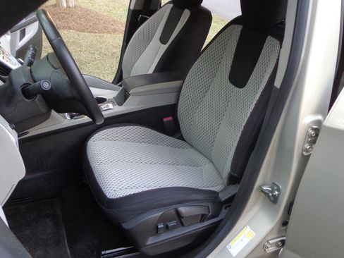 Used 2011 Chevrolet Equinox LS image 9