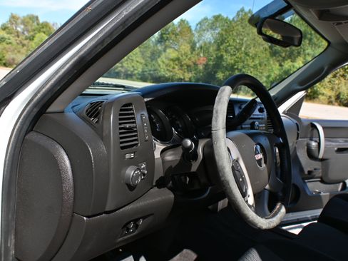 Used 2014 GMC Sierra 2500 SLE image 34