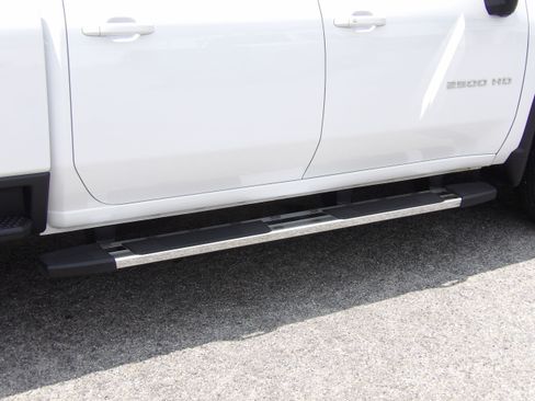 Used 2025 Chevrolet Silverado 2500 4x4 Crew Cab LT image 15