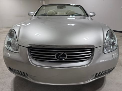 Used 2004 Lexus SC 430 Convertible RWD image 12
