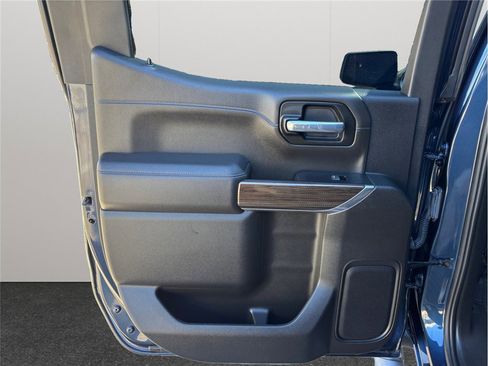 Used 2022 Chevrolet Silverado 1500 RST image 36