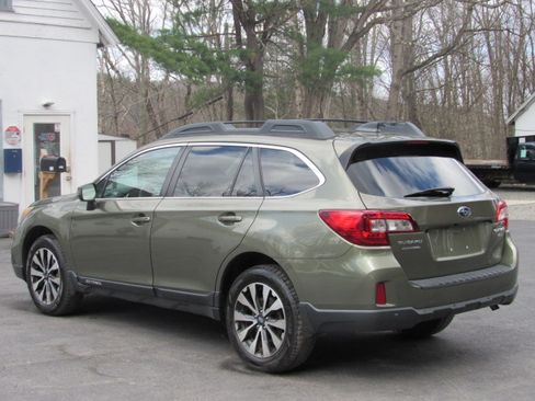 Used 2017 Subaru Outback 3.6R Limited image 6