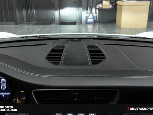 Used 2018 Porsche 911 GT3 image 43