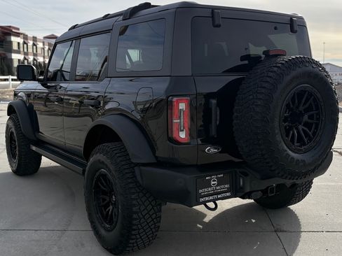 Used 2023 Ford Bronco Wildtrak image 5