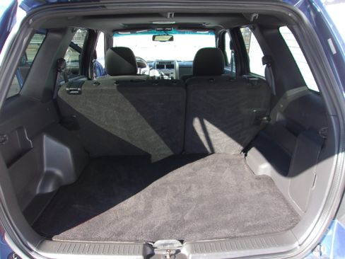 Used 2009 Ford Escape XLT image 7