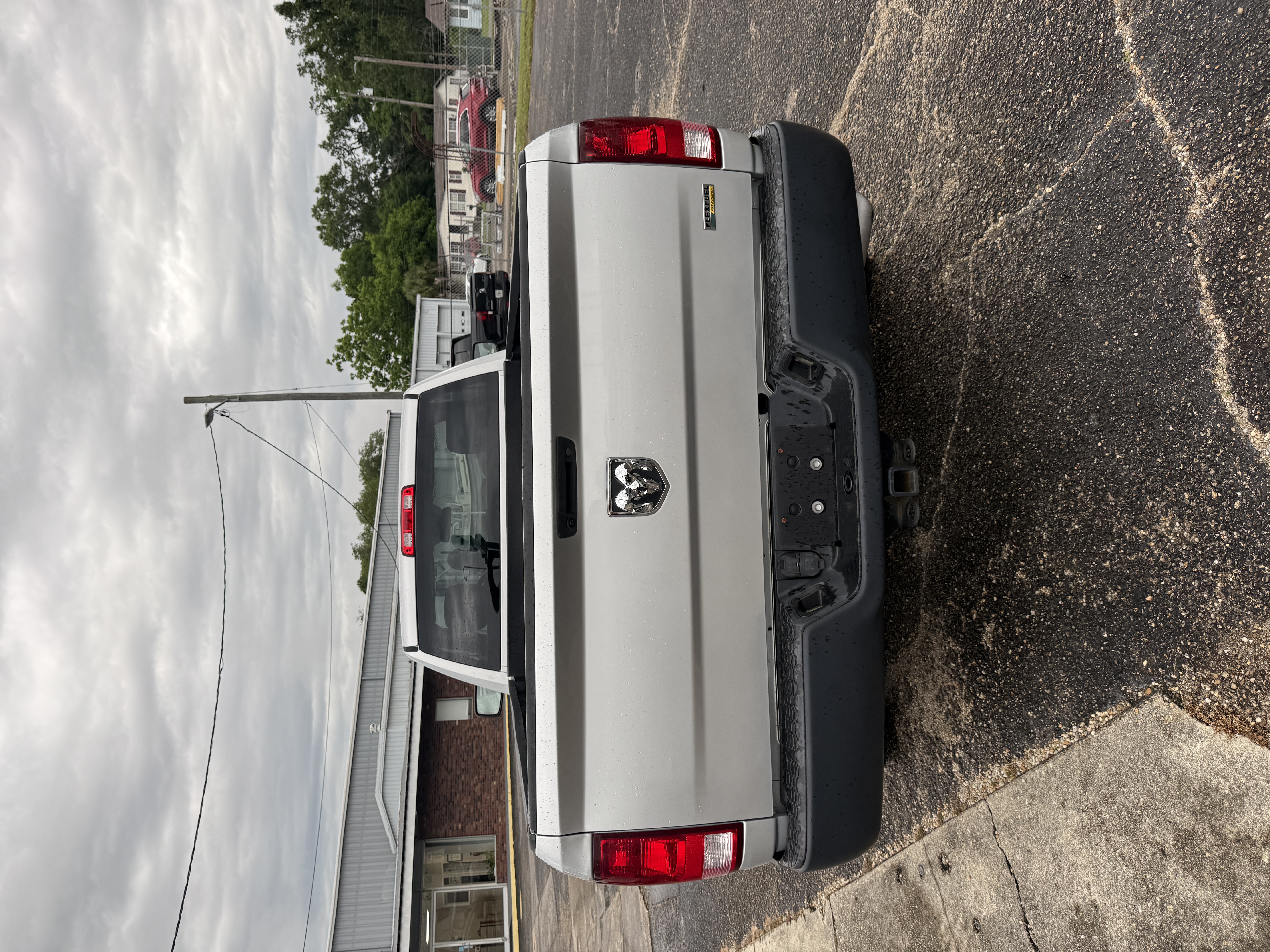 Used 2018 RAM 1500 2WD Regular Cab ST image 3
