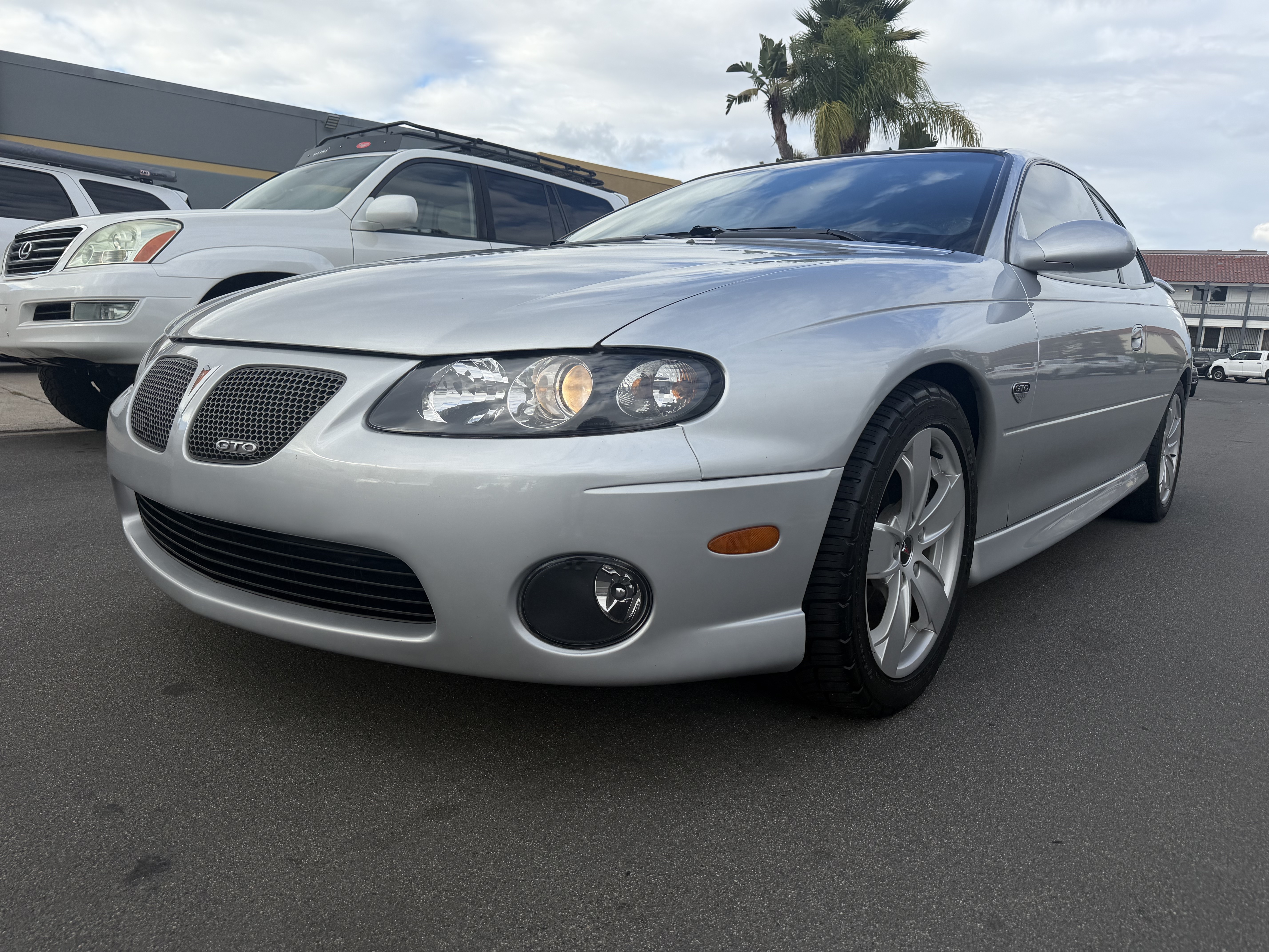 Used 2004 Pontiac GTO UNAVAIL RWD image 7