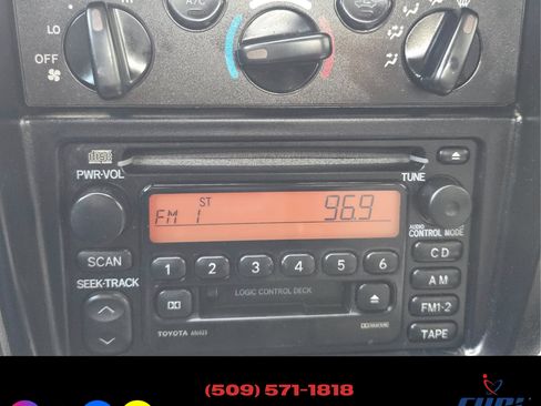 Used 2004 Toyota Tacoma PreRunner image 10