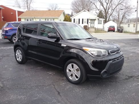 Used 2016 Kia Soul image 3