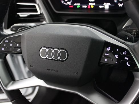 Used 2024 Audi Q4 e-tron Premium Plus image 27