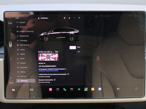 Used 2024 Tesla Model X Plaid AWD/4WD image 9