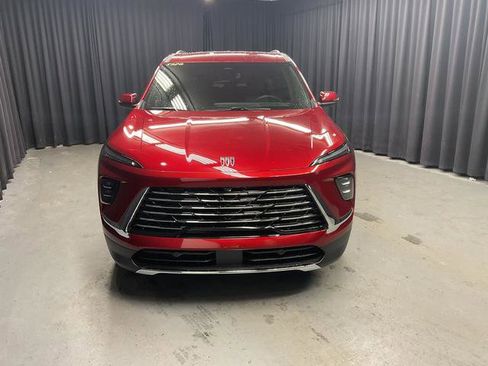 New 2025 Buick Enclave Preferred image 9