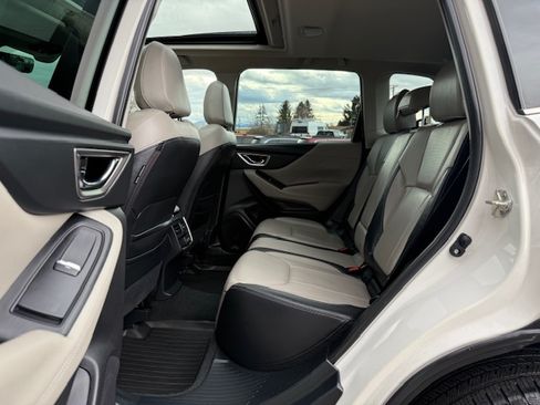 Used 2021 Subaru Forester Limited image 18