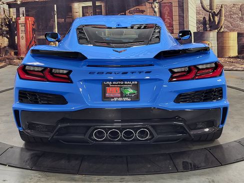 Used 2023 Chevrolet Corvette Z06 w/ Engine Appearance Package image 4