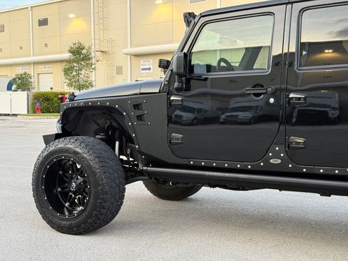 Used 2015 Jeep Wrangler 4WD Unlimited Sport image 38