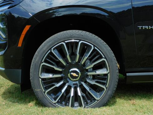 New 2025 Chevrolet Tahoe High Country image 10