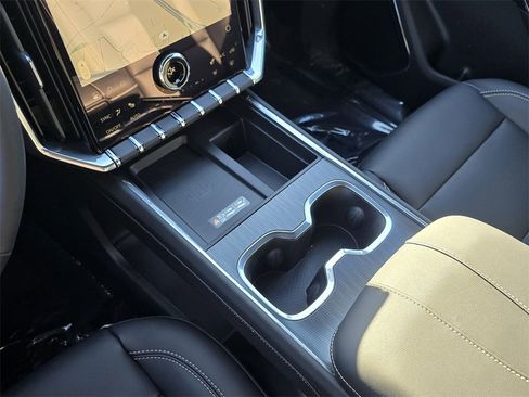 New 2026 GMC Acadia Elevation image 22