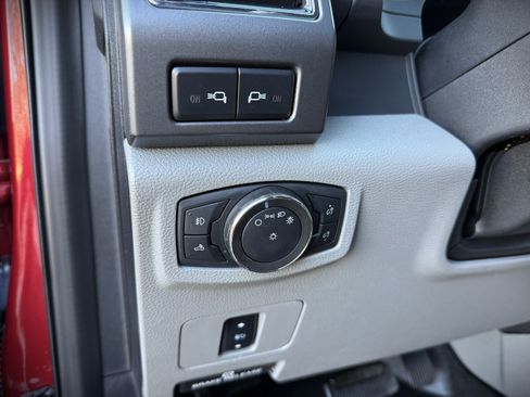 Used 2020 Ford F250 XLT image 31