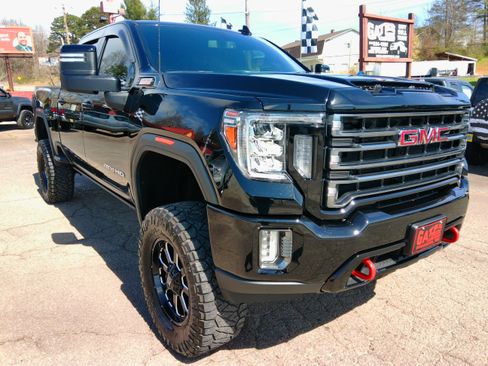 Used 2022 GMC Sierra 2500 AT4 image 3